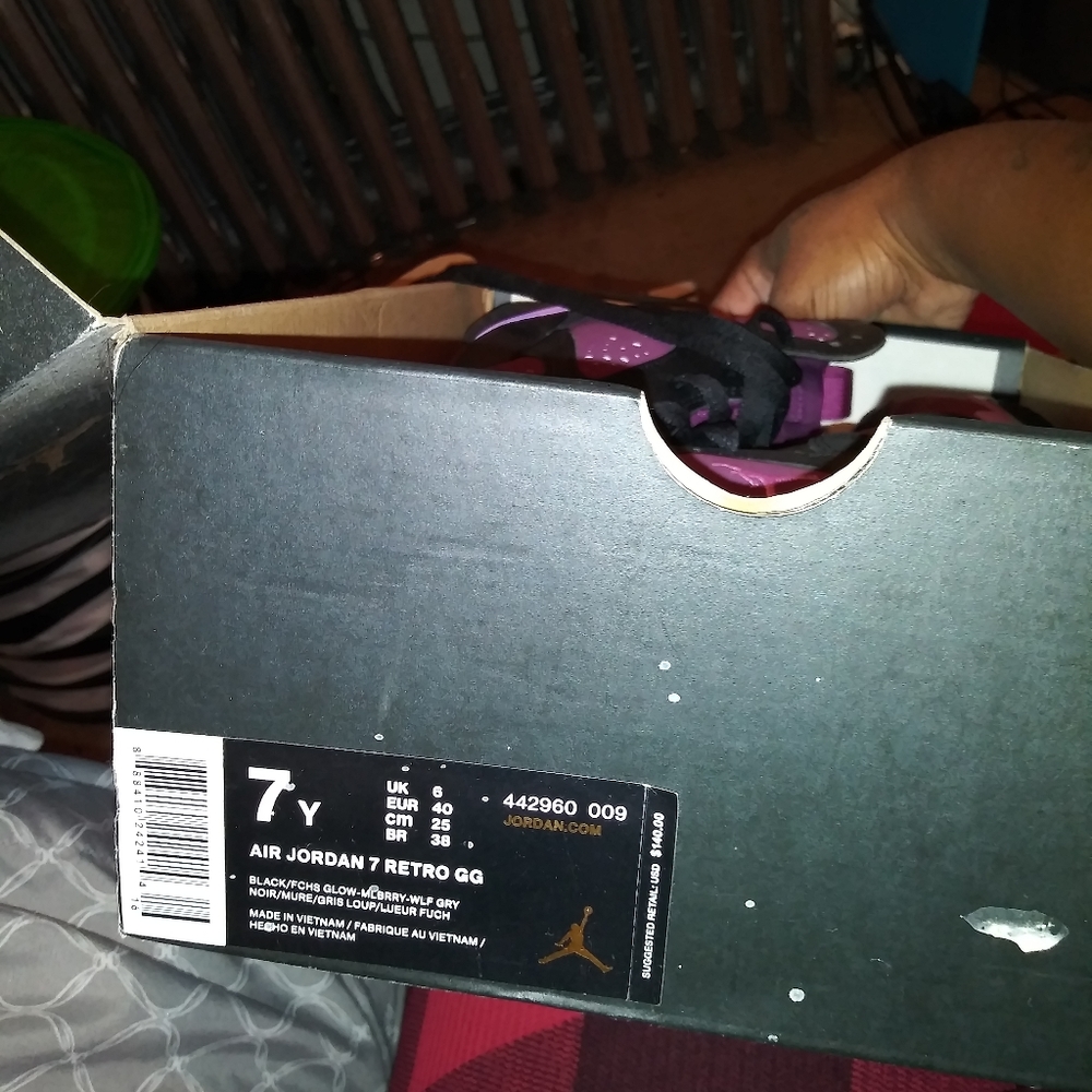 Shoes - Picture 5 of 5